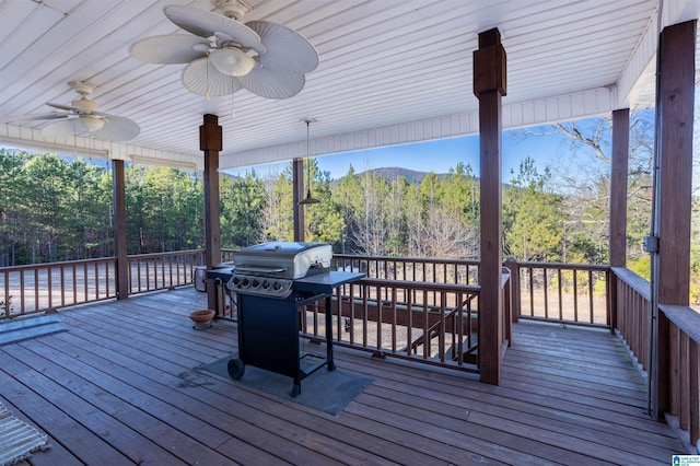 deck with ceiling fan