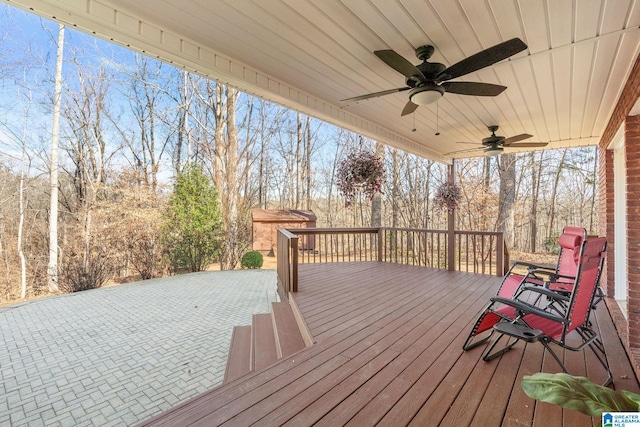 deck featuring ceiling fan