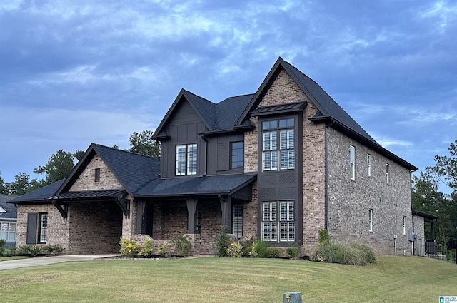 view of front of home with a front yard