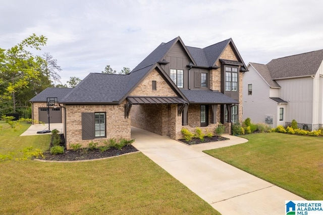 view of front of house with a front yard