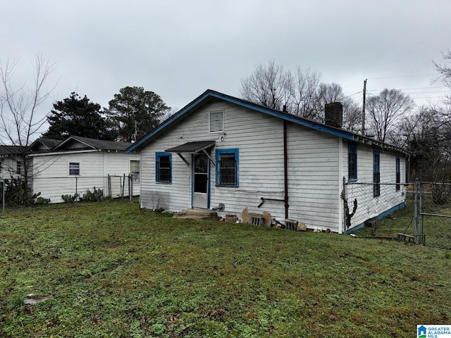 exterior space with a yard