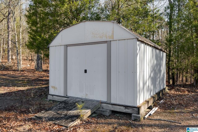 view of outdoor structure