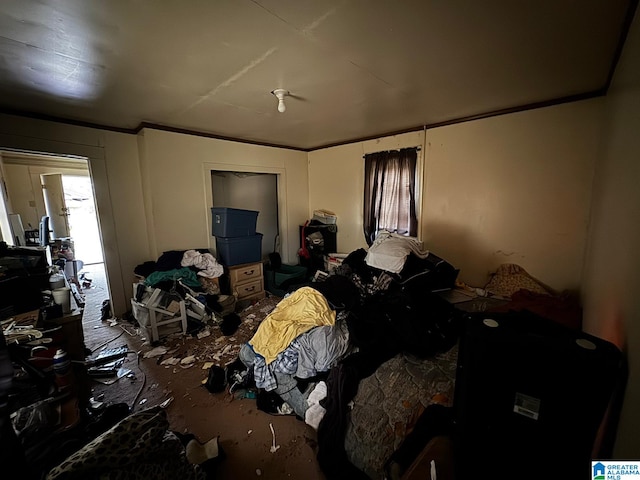 miscellaneous room featuring ornamental molding