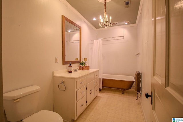 bathroom with toilet, visible vents, a notable chandelier, a freestanding tub, and crown molding