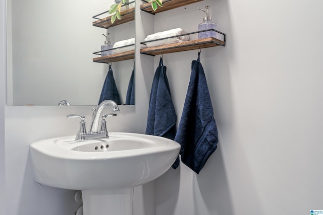 bathroom with sink