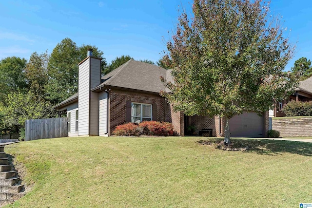 view of front of property with a front yard