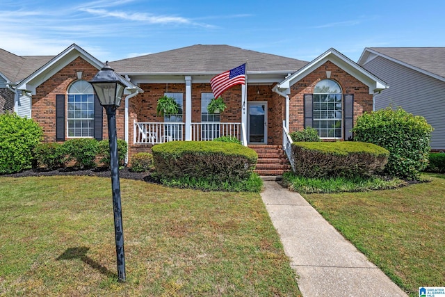 view of front of house with a front yard