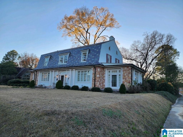 view of front facade