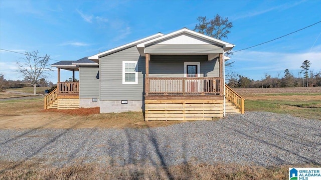 view of front of house featuring a porch