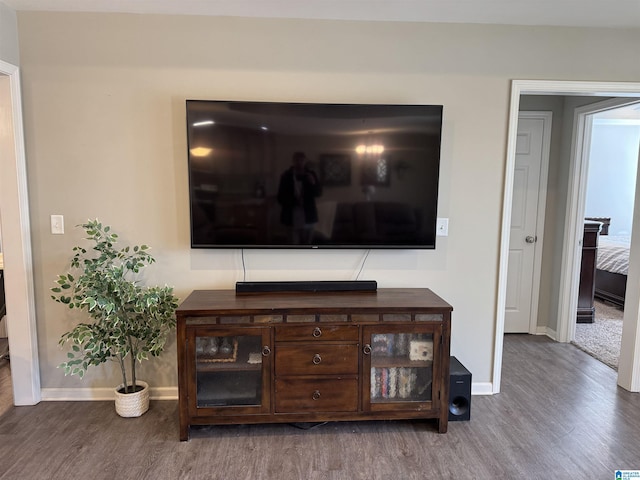 interior details with hardwood / wood-style flooring