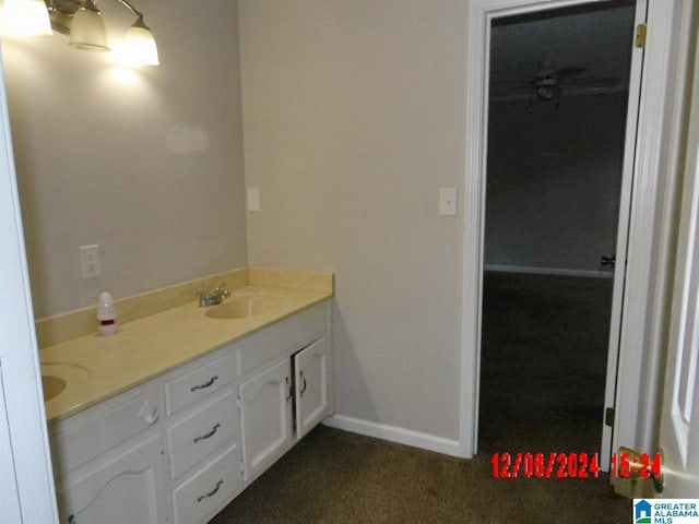 bathroom with vanity