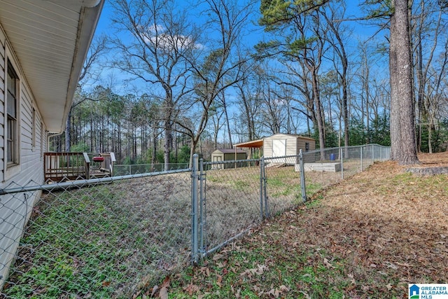 view of yard with a shed