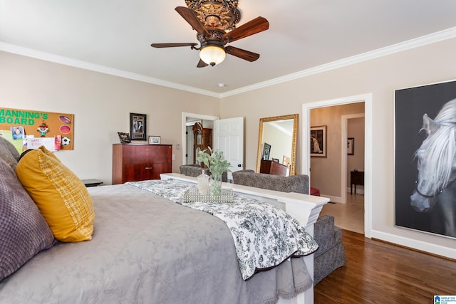 bedroom featuring ceiling fan, crown molding, and dark hardwood / wood-style floors