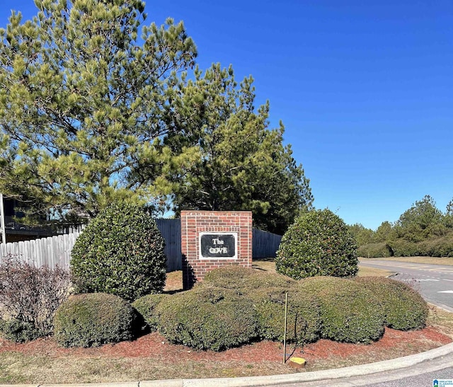 Listing photo 3 for 829 Waterford Cove Ln Unit 694, Calera AL 35040