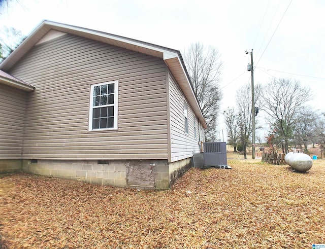 55 Jeter Rd, Talladega, AL 35160 - view of home's exterior with cooling unit