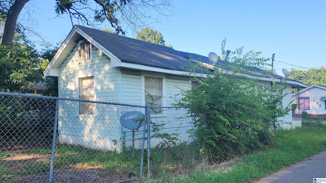 view of home's exterior