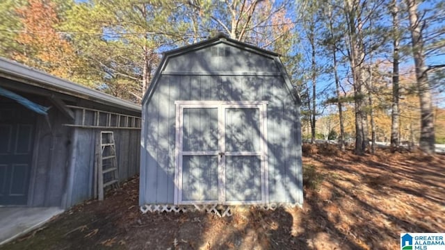 view of outbuilding