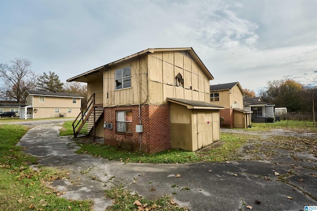 view of side of home