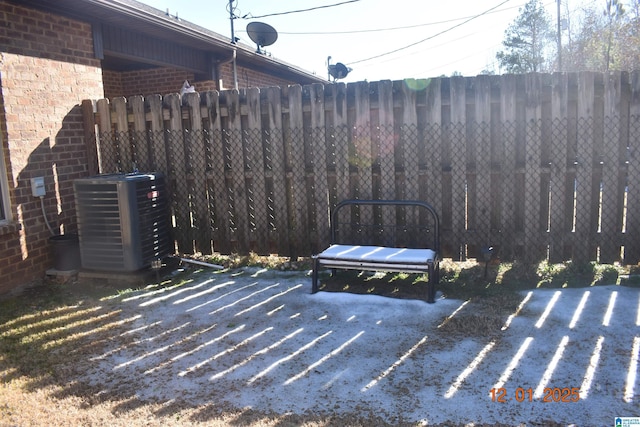 view of patio featuring cooling unit