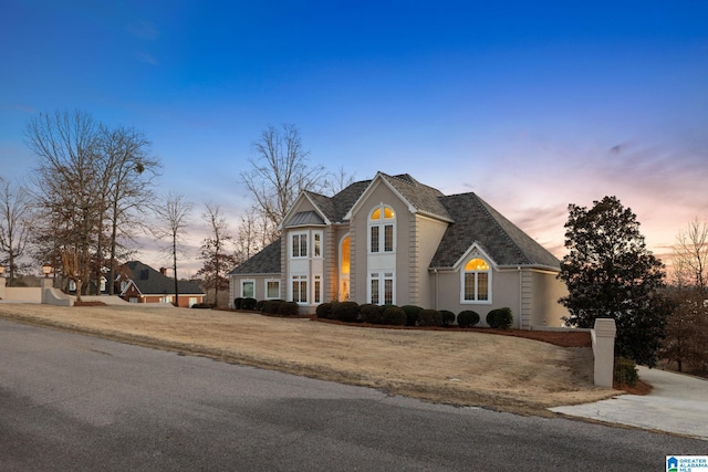 view of front property