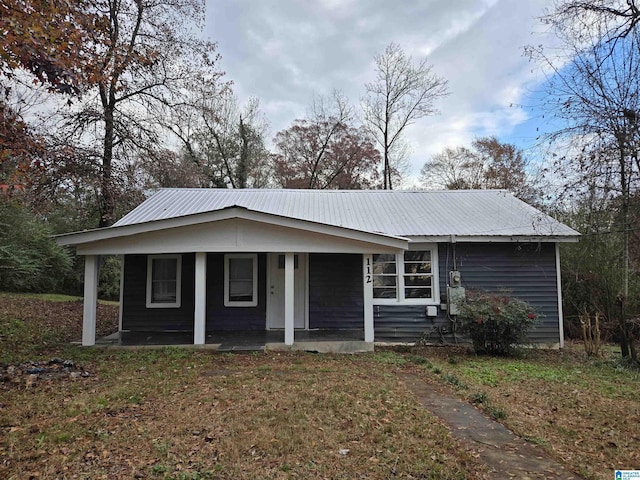 view of front of home with covered porch