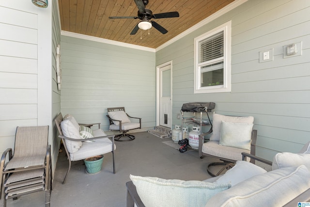 view of patio featuring ceiling fan and covered porch