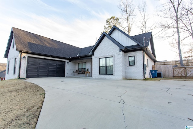 view of front facade with a garage