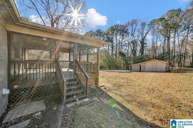 view of yard with a storage unit