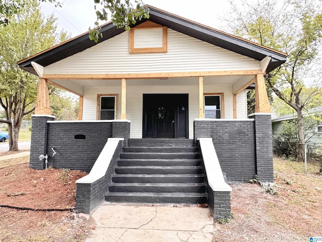 view of front of property featuring a porch