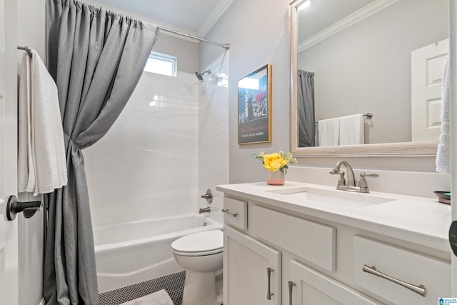 full bathroom with shower / bath combo with shower curtain, toilet, vanity, and crown molding