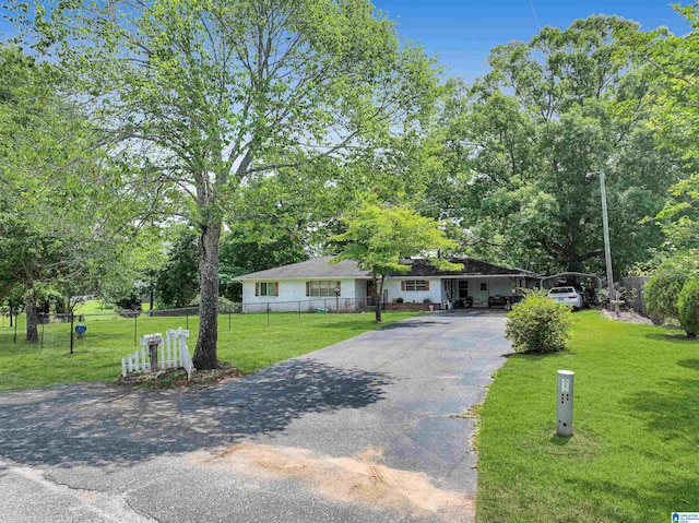 view of front of home with a front lawn