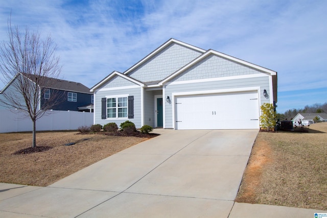 view of front facade with a garage