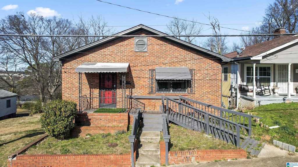 view of front facade featuring a porch