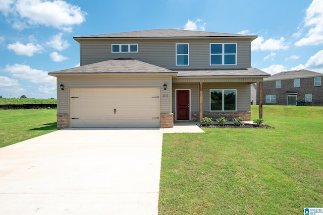 view of front facade with a front lawn