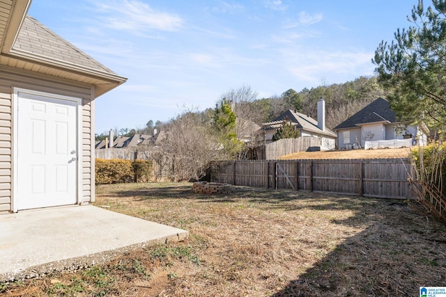 view of yard with a patio area