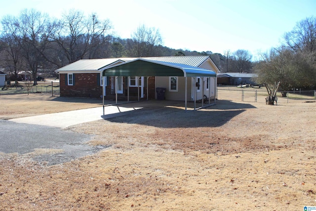 view of front of property