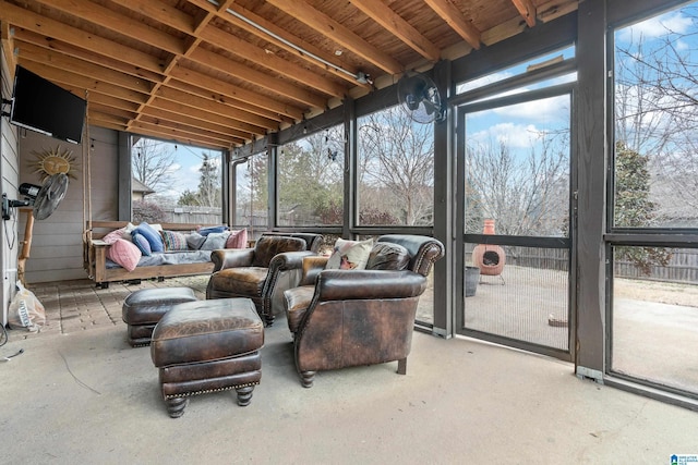 sunroom / solarium with a healthy amount of sunlight