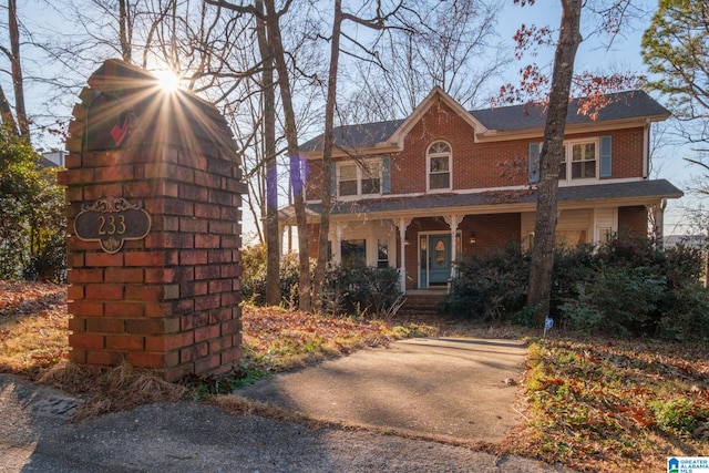 view of front facade featuring covered porch