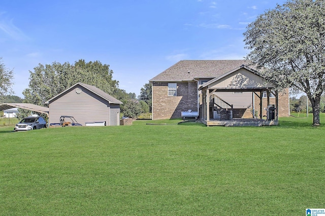 back of house featuring a lawn