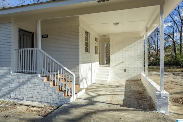 view of property entrance