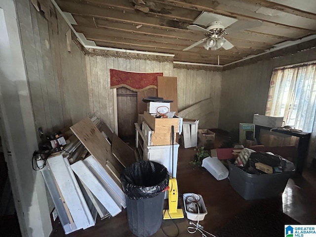 miscellaneous room featuring ceiling fan