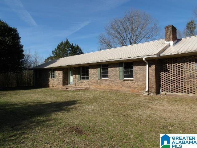 exterior space featuring a yard