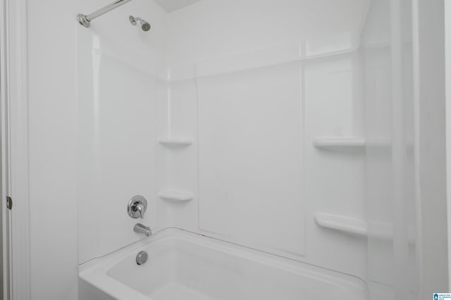 bathroom featuring shower / bathtub combination