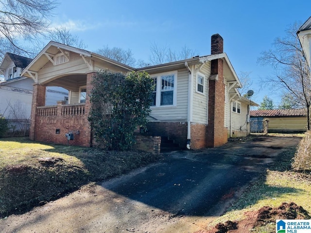 view of front facade featuring covered porch