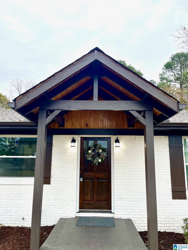 view of property entrance