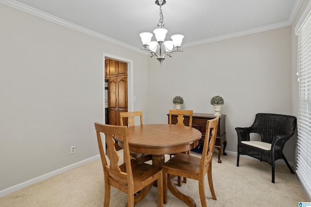 dining space featuring crown molding, light colored carpet, and a notable chandelier