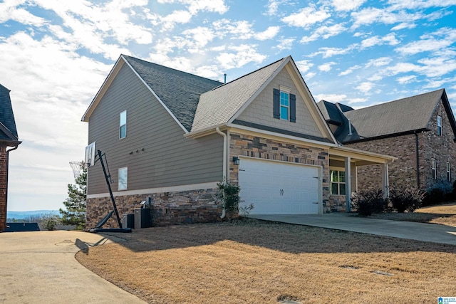 view of front of house featuring a garage