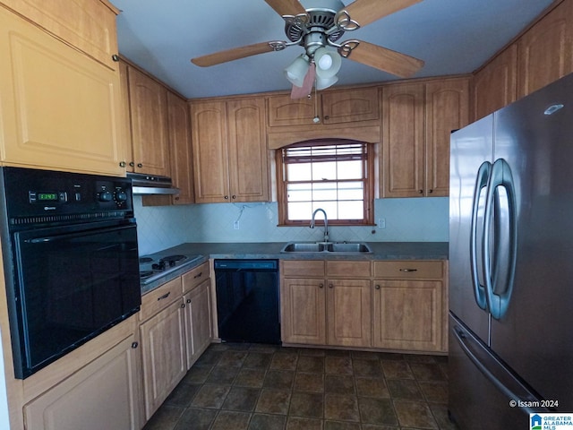 kitchen with tasteful backsplash, sink, black appliances, and ceiling fan