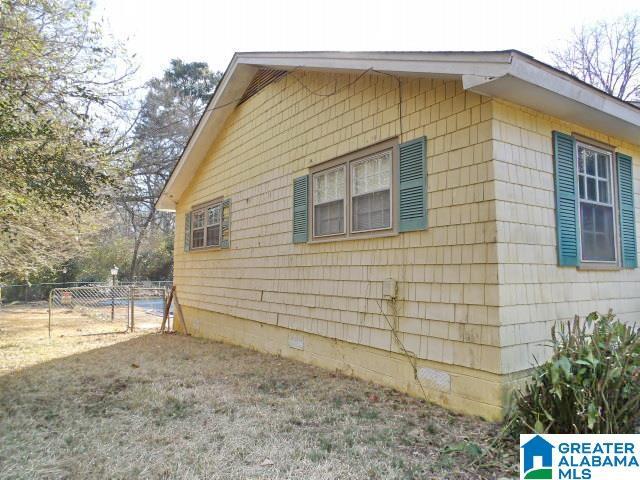 view of side of property