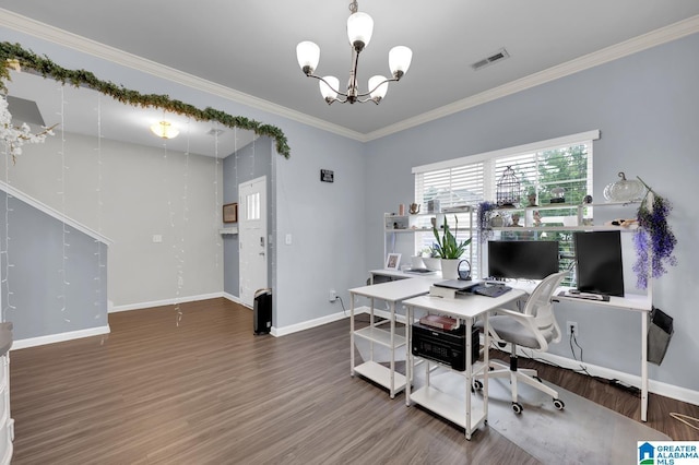 office area featuring crown molding, a notable chandelier, and hardwood / wood-style flooring